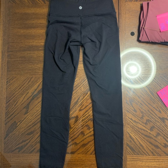 Lululemmon Leggings full length - Picture 3 of 3